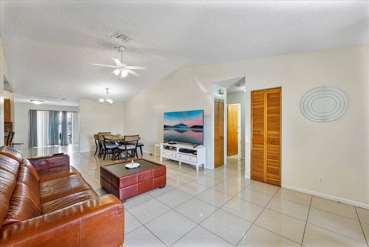 Pompano Beach, FL 33064,3720 NE 16th TER