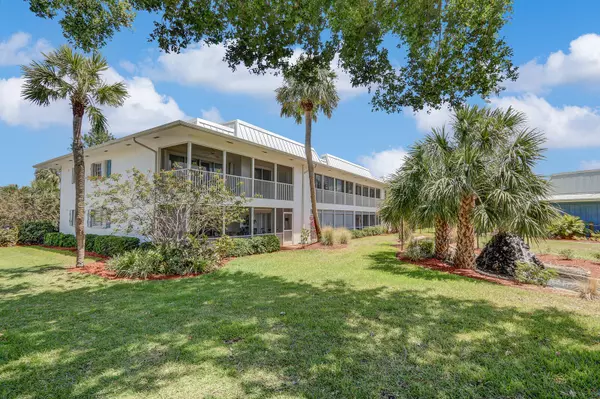 1852 SW Palm City RD 202, Stuart, FL 34994