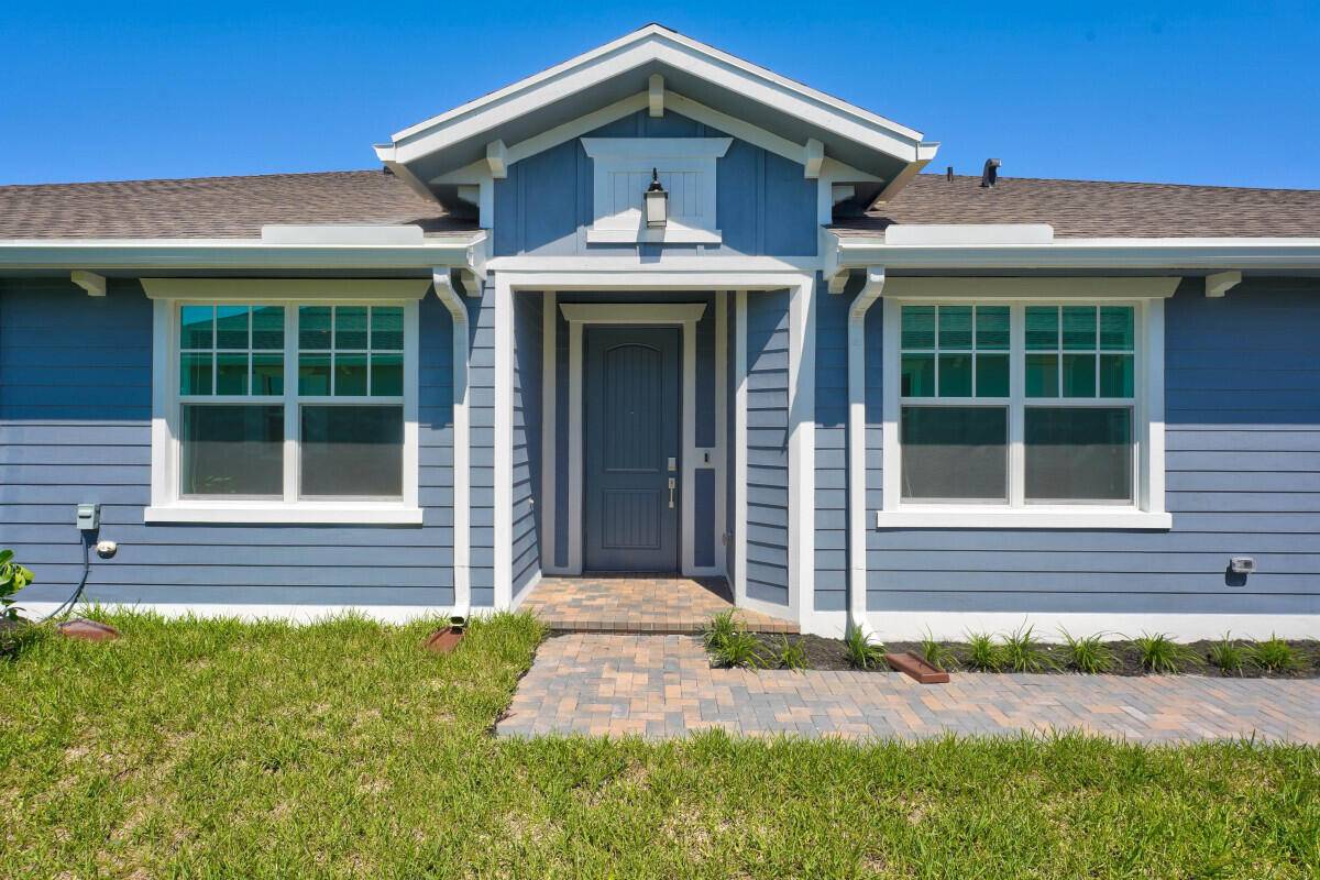 1233 Haywagon TRL, Loxahatchee, FL 33470