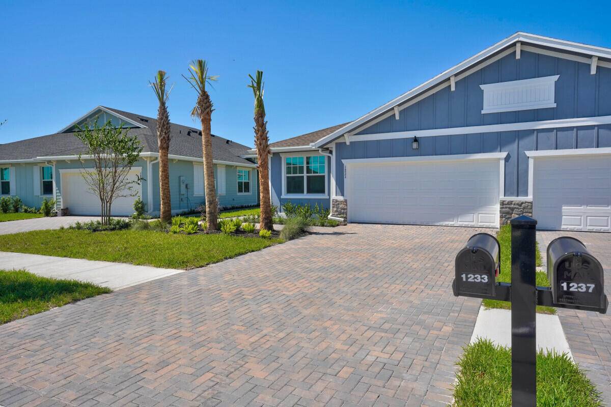 Loxahatchee, FL 33470,1233 Haywagon TRL