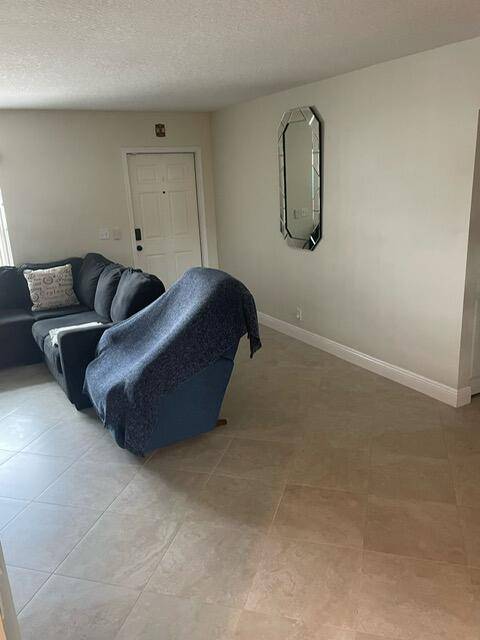 Royal Palm Beach, FL 33411,119 Seagull CT