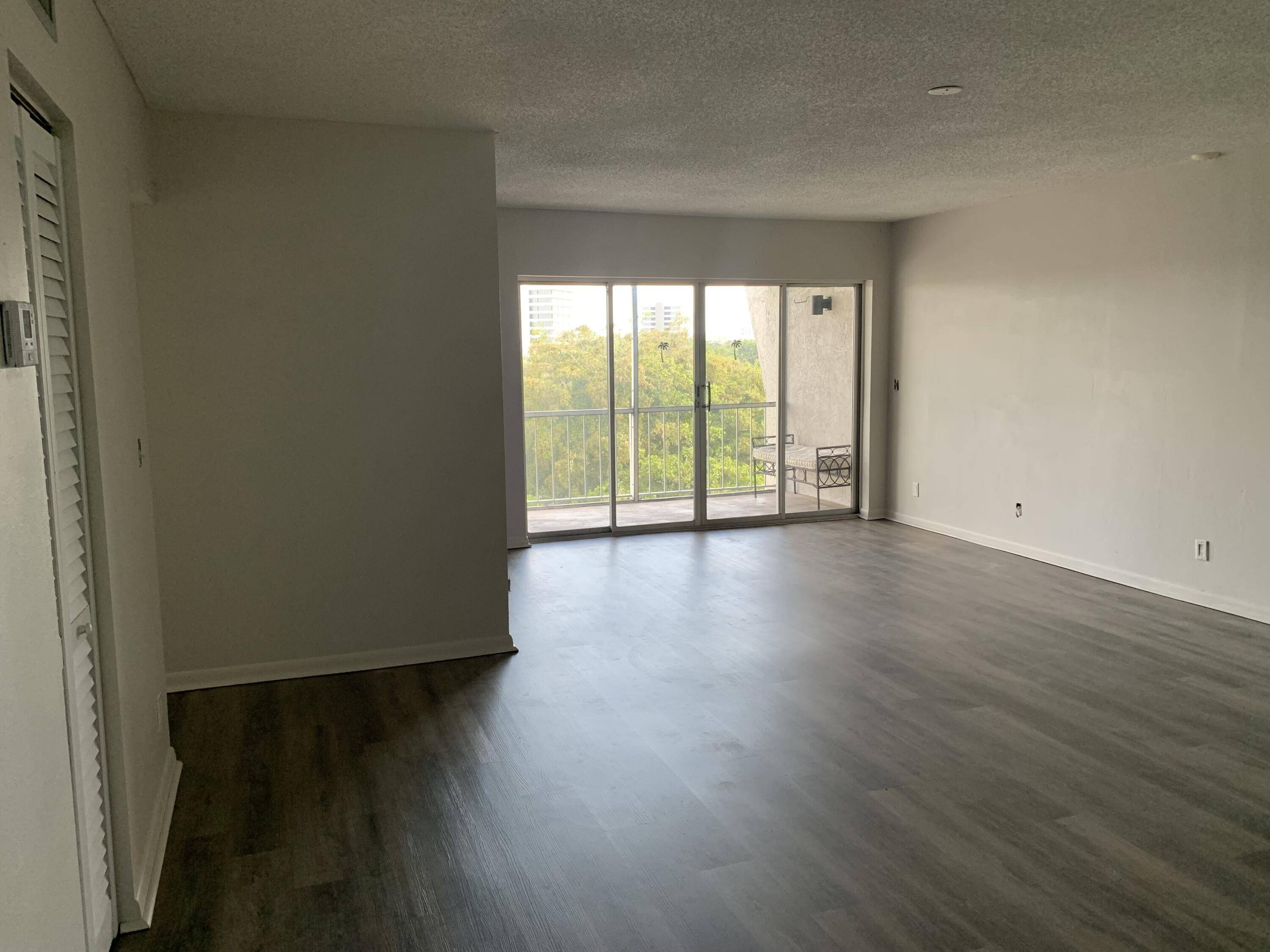 West Palm Beach, FL 33409,505 Spencer 410 DR 410