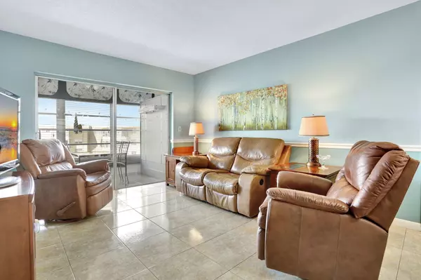 Lauderdale Lakes, FL 33313,3051 NW 46th AVE 406