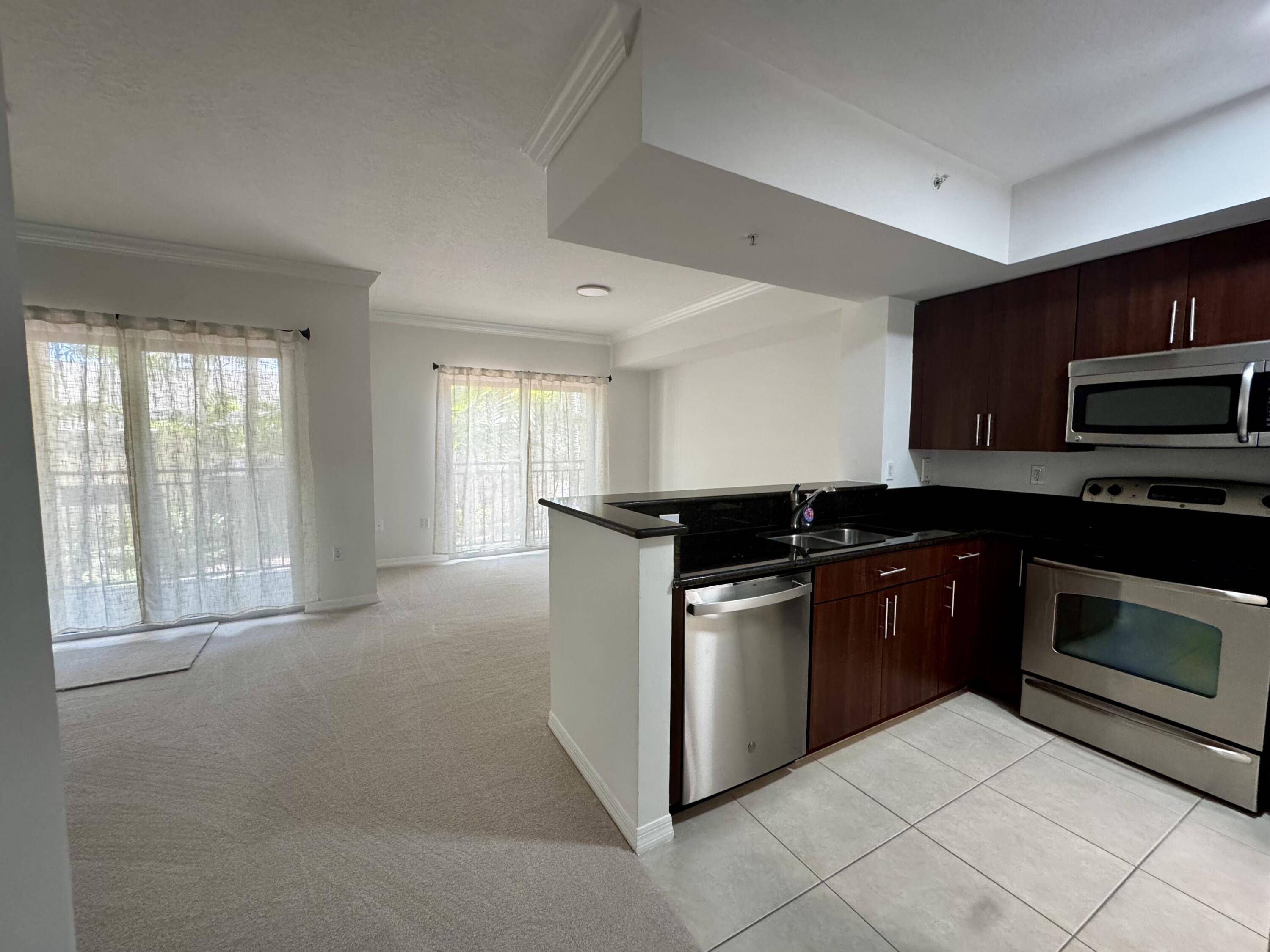 Palm Beach Gardens, FL 33418,4907 Midtown LN 1204