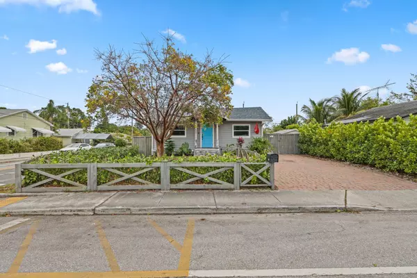 Lake Worth Beach, FL 33460,402 S B ST