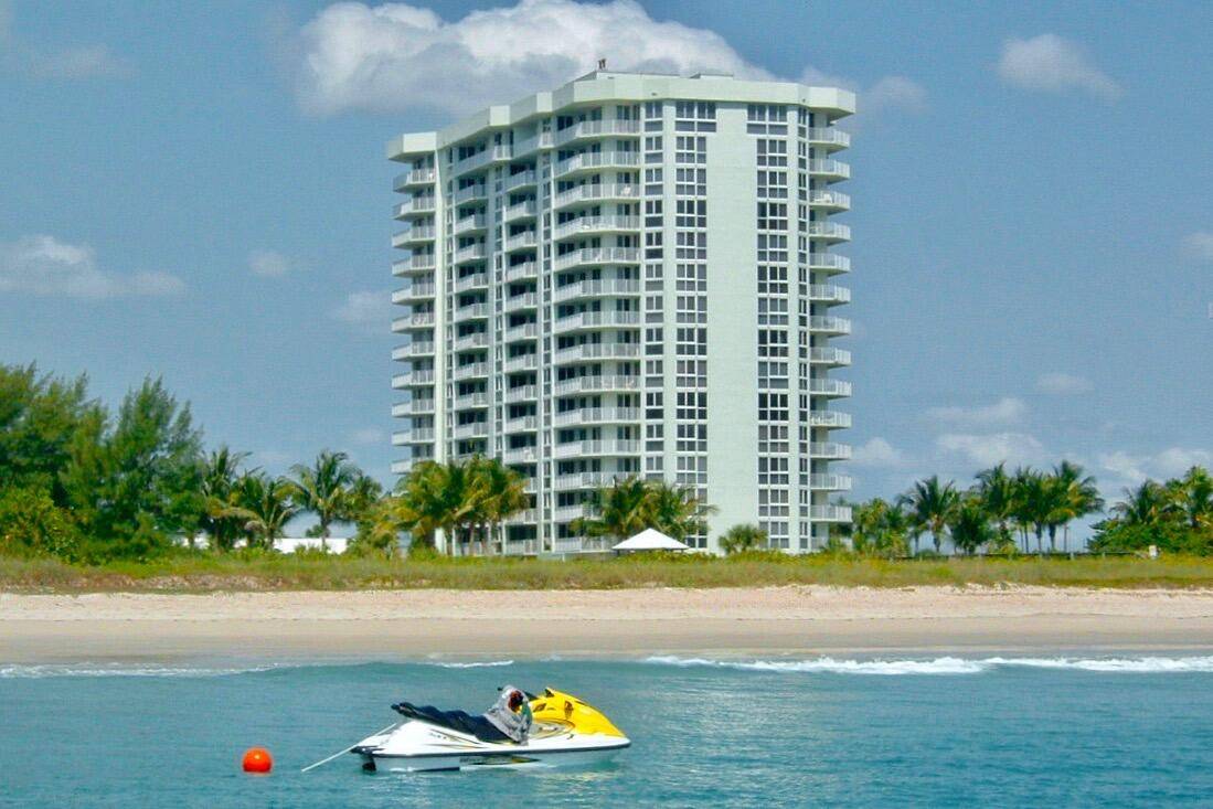 Hutchinson Island, FL 34949,2700 N Highway A1a 506