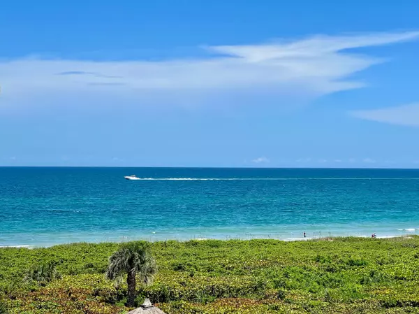 Hutchinson Island, FL 34949,2700 N Highway A1a 506