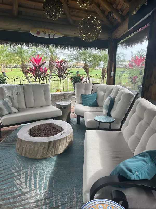 Port Saint Lucie, FL 34986,316 NW Chipshot LN