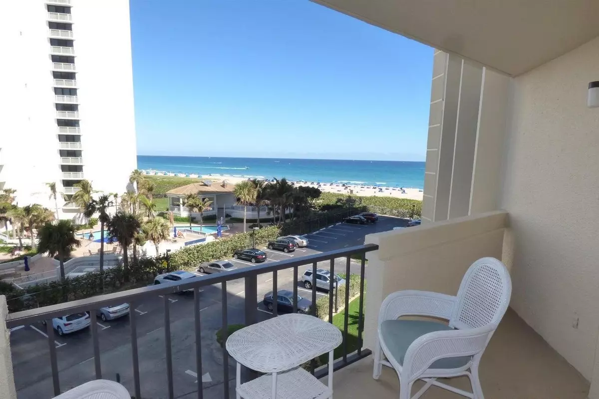 Singer Island, FL 33404,2800 N Ocean DR B-5c