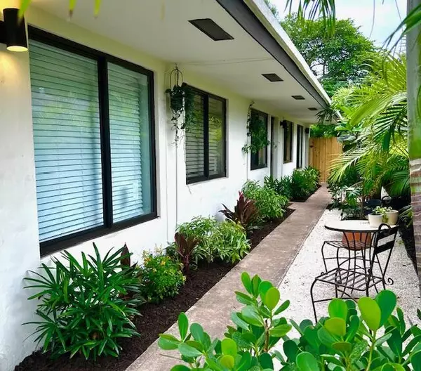 754 NE 40th ST, Oakland Park, FL 33334