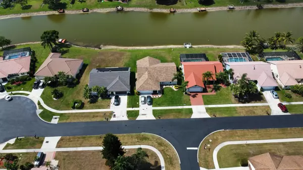 8577 Bonita Isle DR, Lake Worth, FL 33467