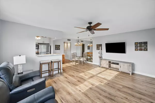 West Palm Beach, FL 33417,180 Camden H