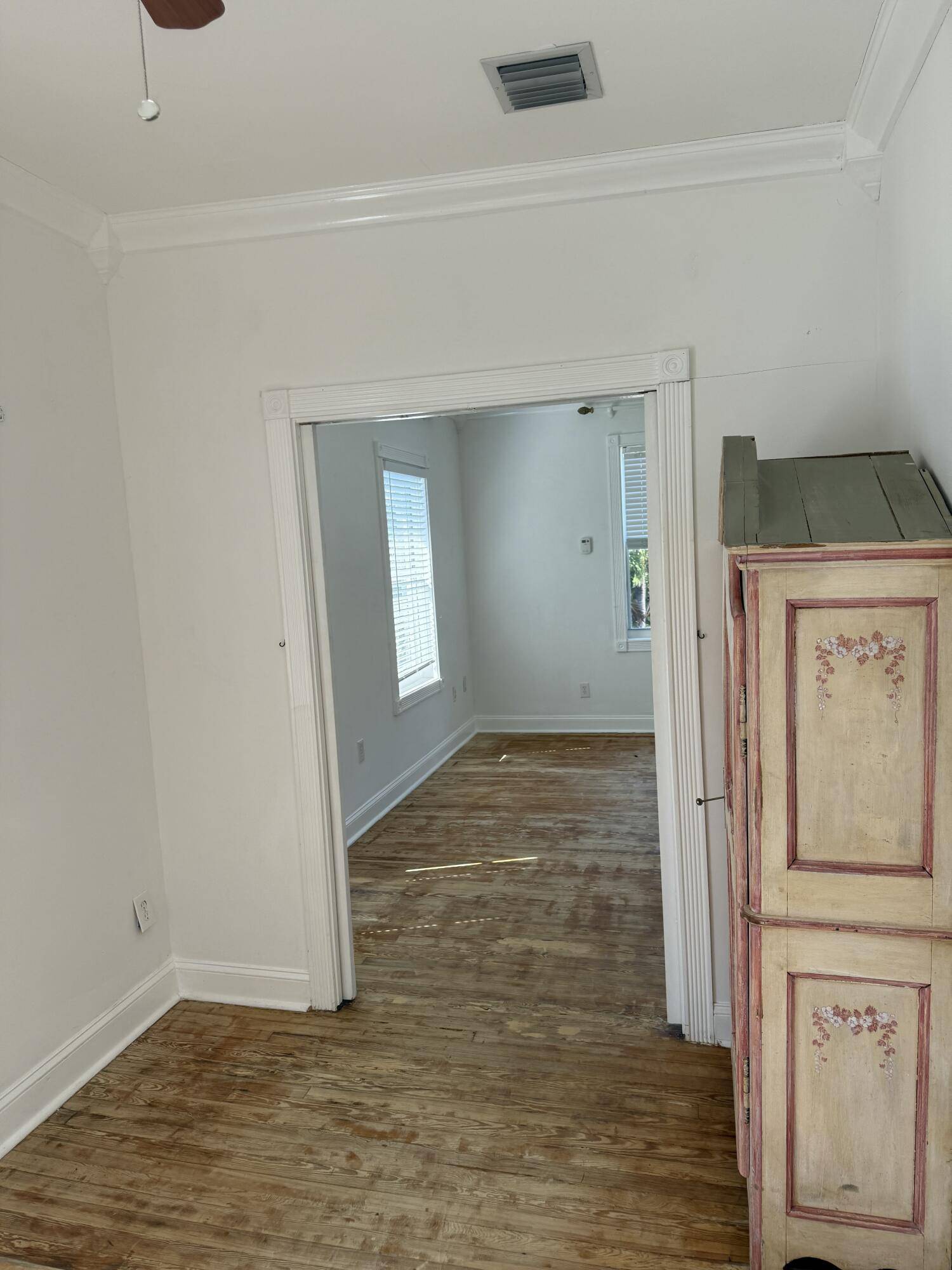 Palm Beach, FL 33480,258 Seminole AVE 4
