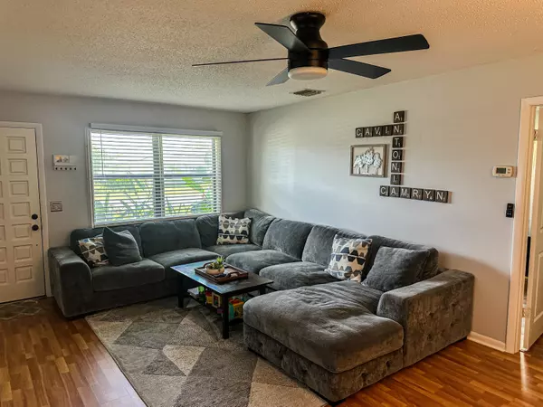 Port Saint Lucie, FL 34952,2241 SE SE Shipping RD