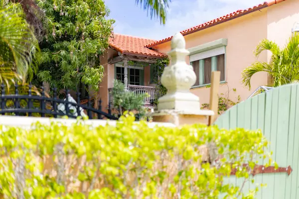 West Palm Beach, FL 33407,211 30th ST