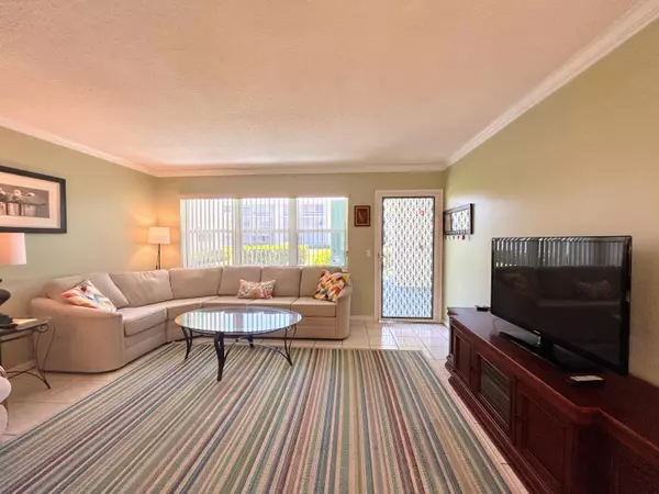 Boynton Beach, FL 33435,450 Horizons 107