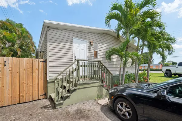 West Palm Beach, FL 33415,234 Sleepy Hollow DR