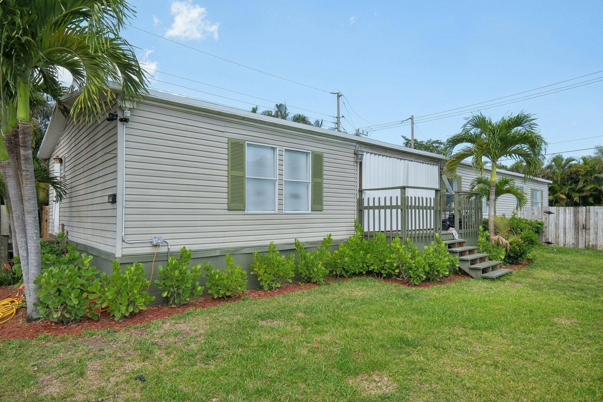 234 Sleepy Hollow DR, West Palm Beach, FL 33415