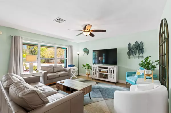 Lake Worth Beach, FL 33460,1516 N M ST