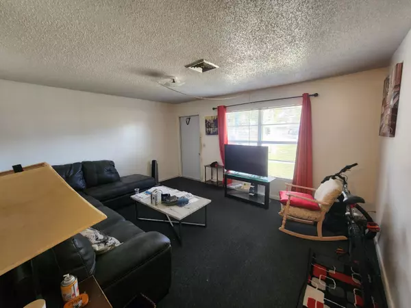 Fort Pierce, FL 34951,5013 Sanibel AVE