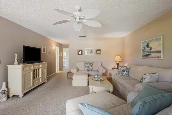 Port Saint Lucie, FL 34952,22 Lake Vista TRL 207