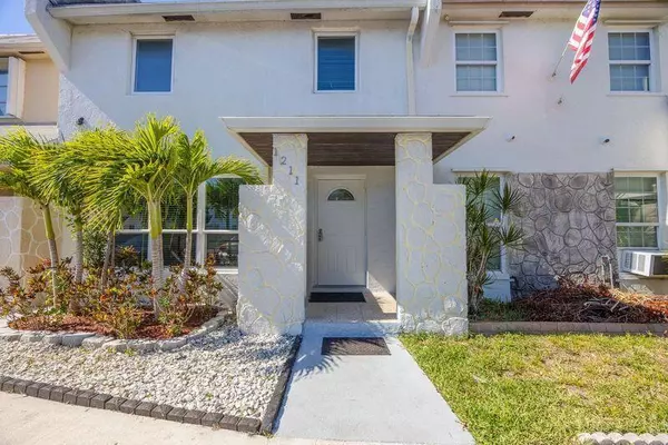 1211 Seaview DR, North Lauderdale, FL 33068