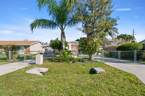 Stuart, FL 34997,3027 SE Orchid ST