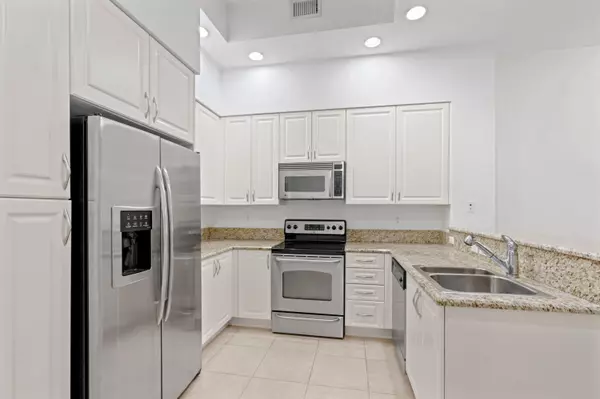 West Palm Beach, FL 33401,801 S Olive AVE 235