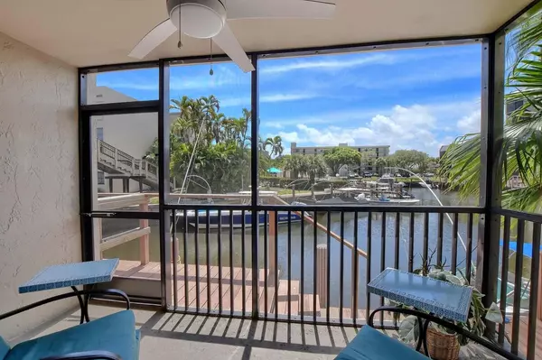 Boca Raton, FL 33432,3 Royal Palm WAY #102