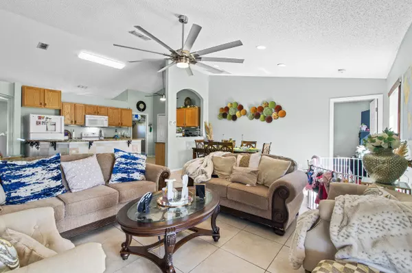 Port Saint Lucie, FL 34983,663 NW North Macedo BLVD