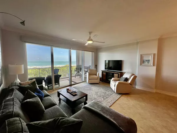 Hutchinson Island, FL 34949,4160 N Highway A1a 204