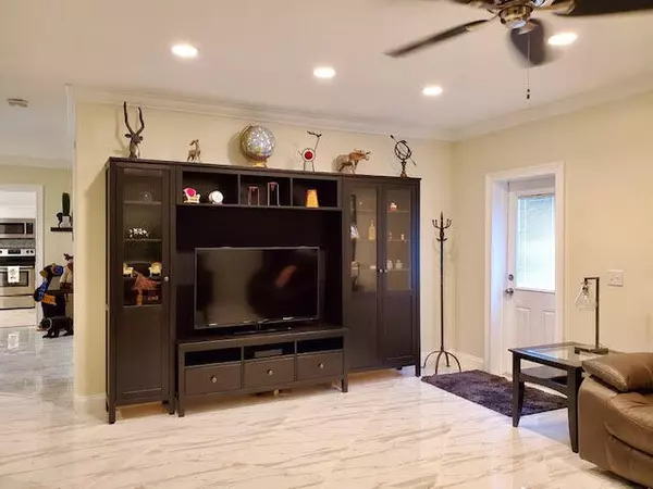 Wellington, FL 33414,708 Rambling Drive CIR ~ Cottage