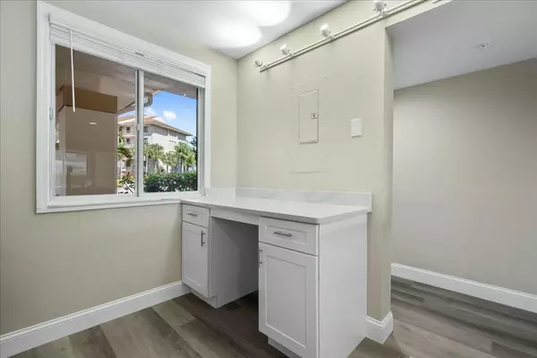 Jupiter, FL 33477,2601 Marina Isle WAY 103