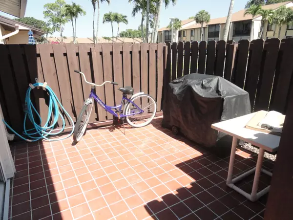 Greenacres, FL 33415,817 Sky Pine WAY A