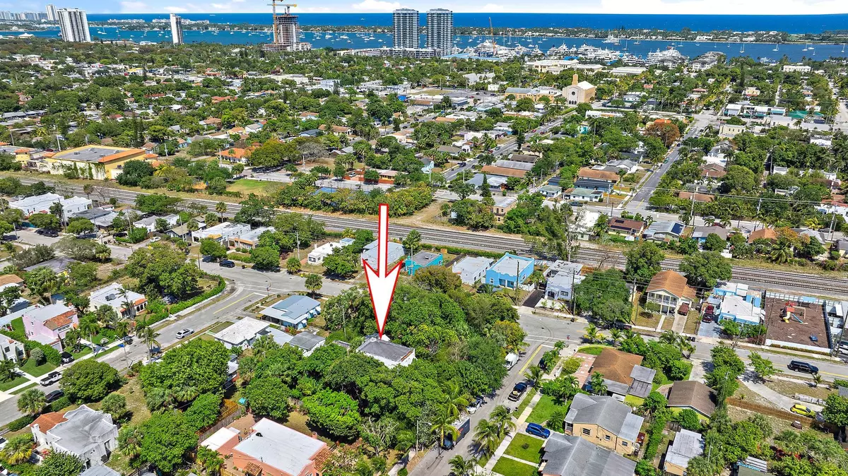 West Palm Beach, FL 33407,809 37th ST