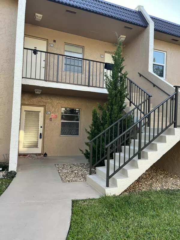 West Palm Beach, FL 33411,140 Lake Meryl DR 139