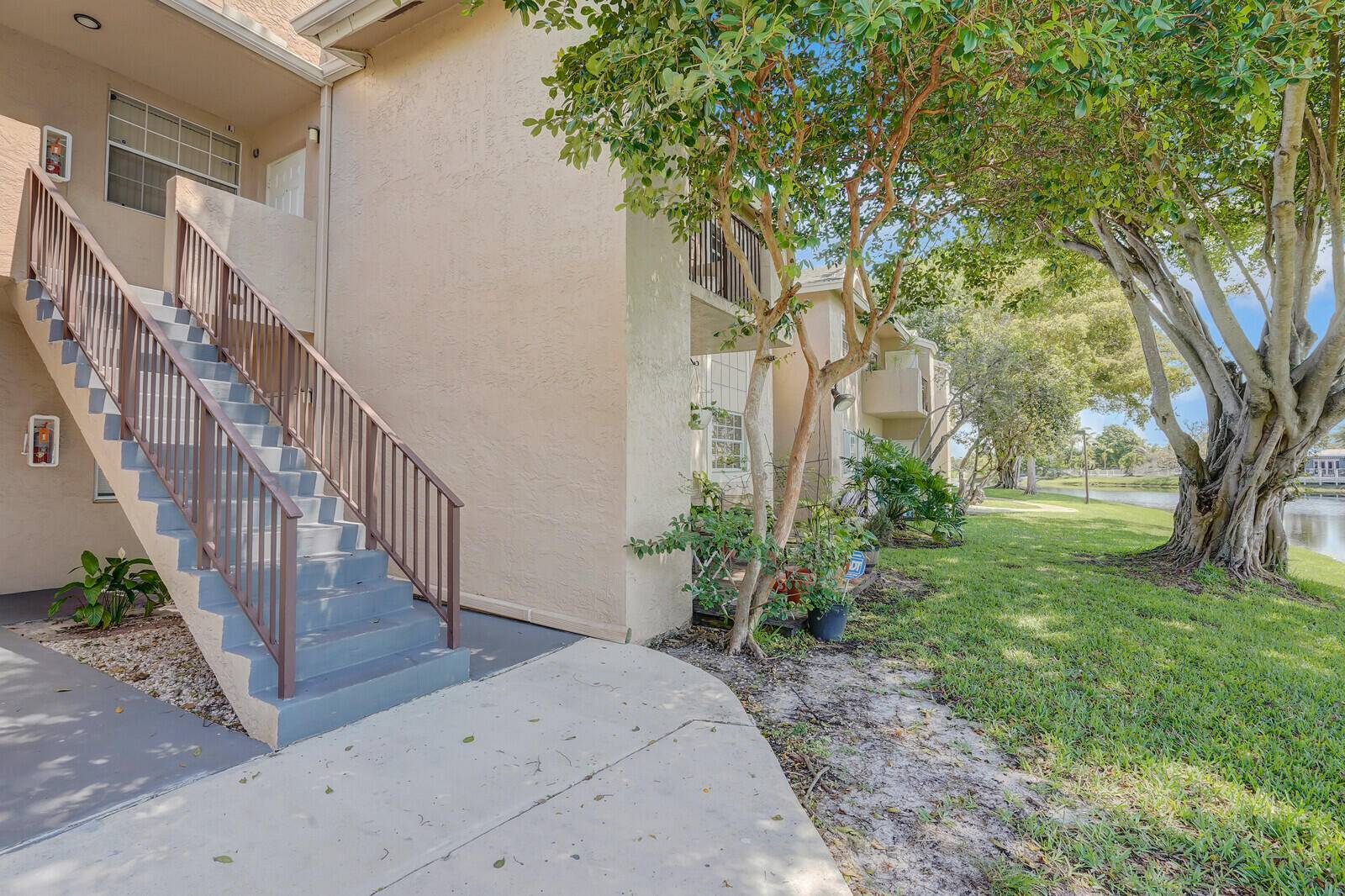 1971 NW 96th TER 9l, Pembroke Pines, FL 33024