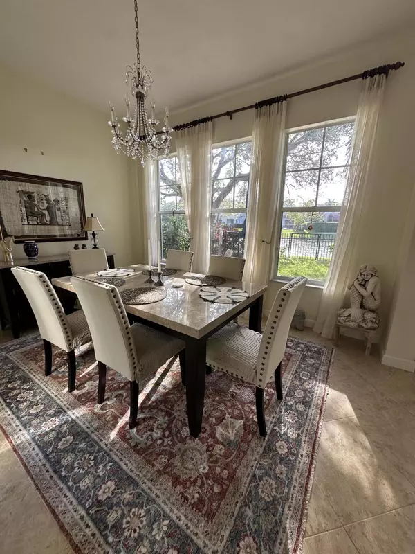 Palm Beach Gardens, FL 33410,834 Madison CT