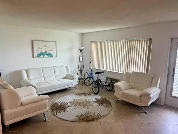 West Palm Beach, FL 33417,180 Sheffield H