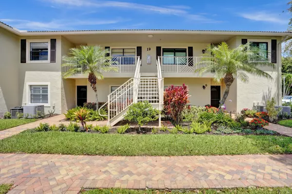 19 Stratford DR F, Boynton Beach, FL 33436