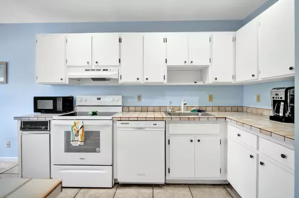 Boynton Beach, FL 33436,19 Stratford DR F