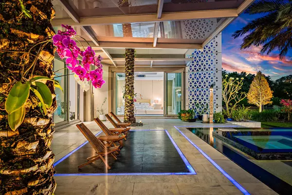 Palm Beach Gardens, FL 33418,8119 Man O War RD