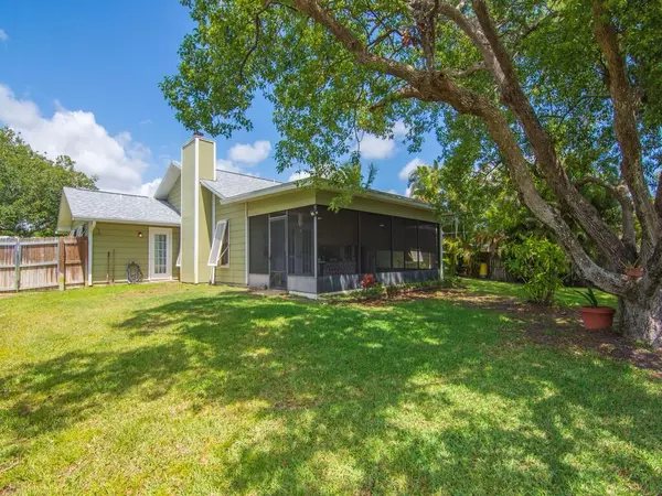 Sebastian, FL 32958,437 Thomas ST