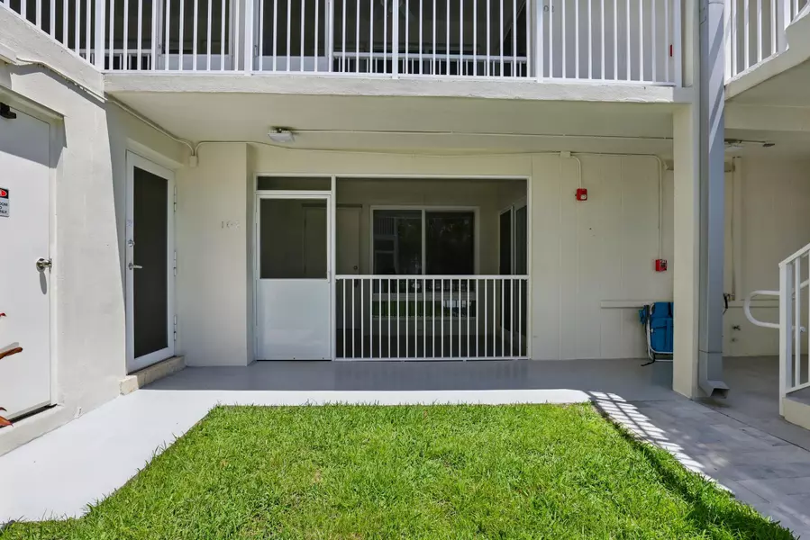 1439 S Ocean BLVD 102, Lauderdale By The Sea, FL 33062