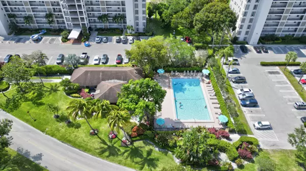 Pompano Beach, FL 33069,3050 N Palm Aire DR 505