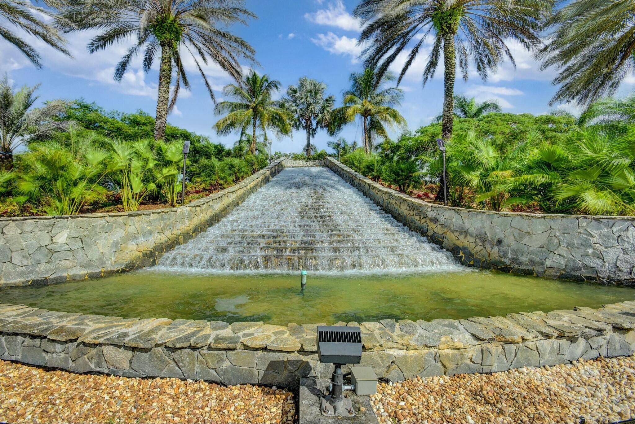 West Palm Beach, FL 33411,2270 Windjammer WAY