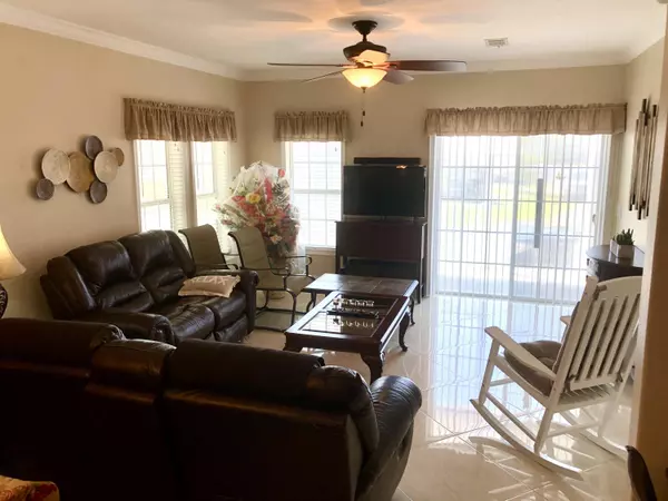 Deerfield Beach, FL 33442,1215 Poinsettia DR