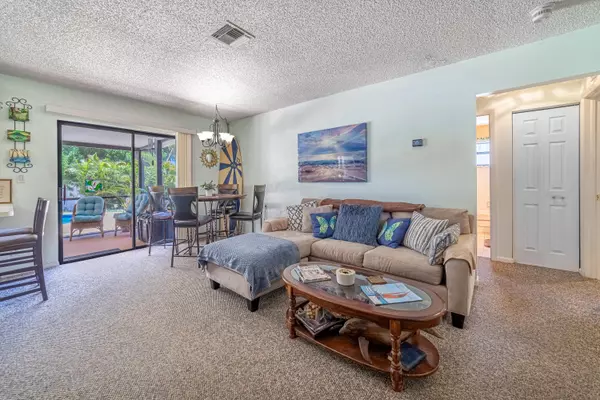 Tequesta, FL 33469,10 Chapel CT
