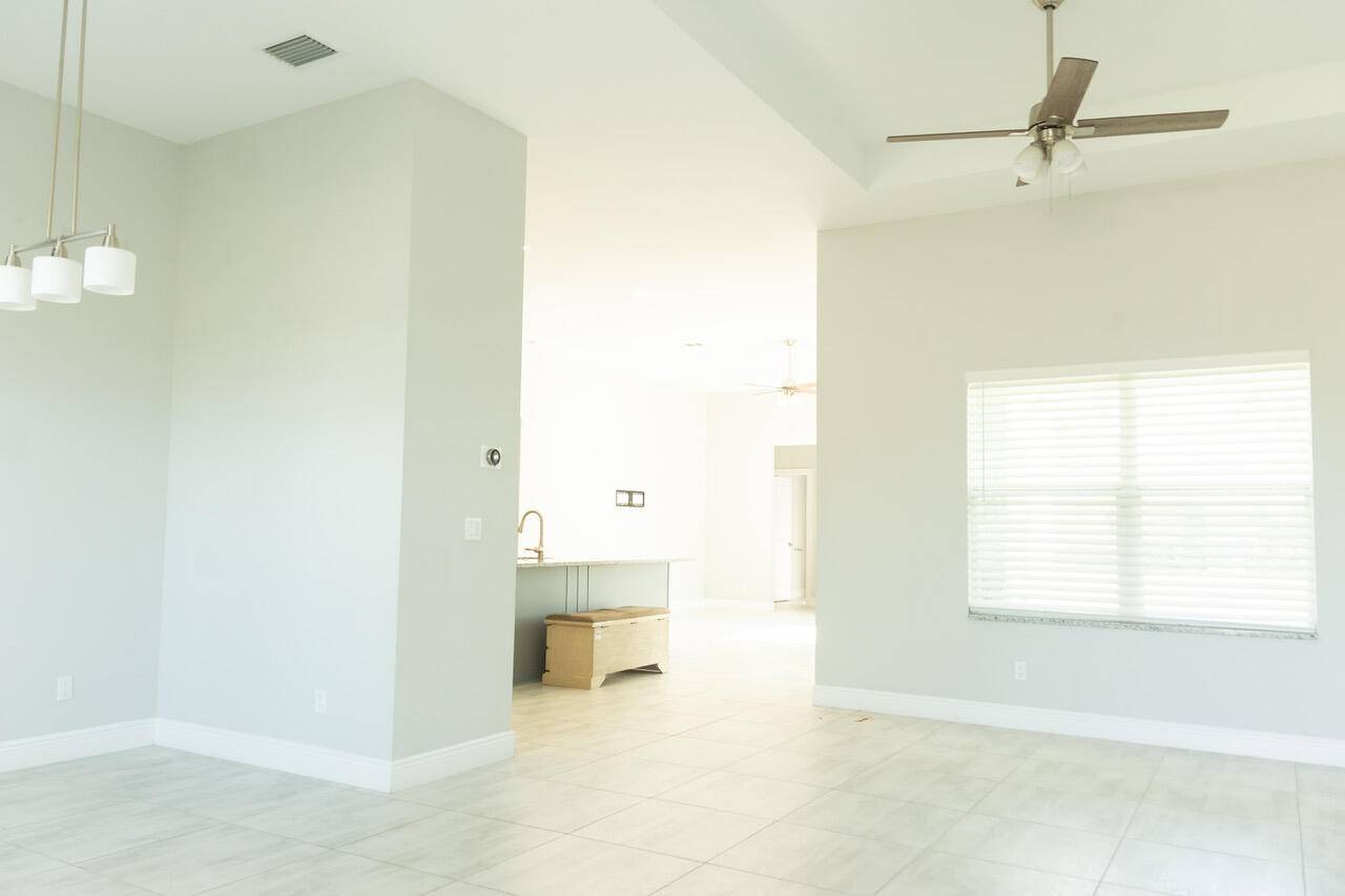 Port Saint Lucie, FL 34984,556 SW Whitmore DR