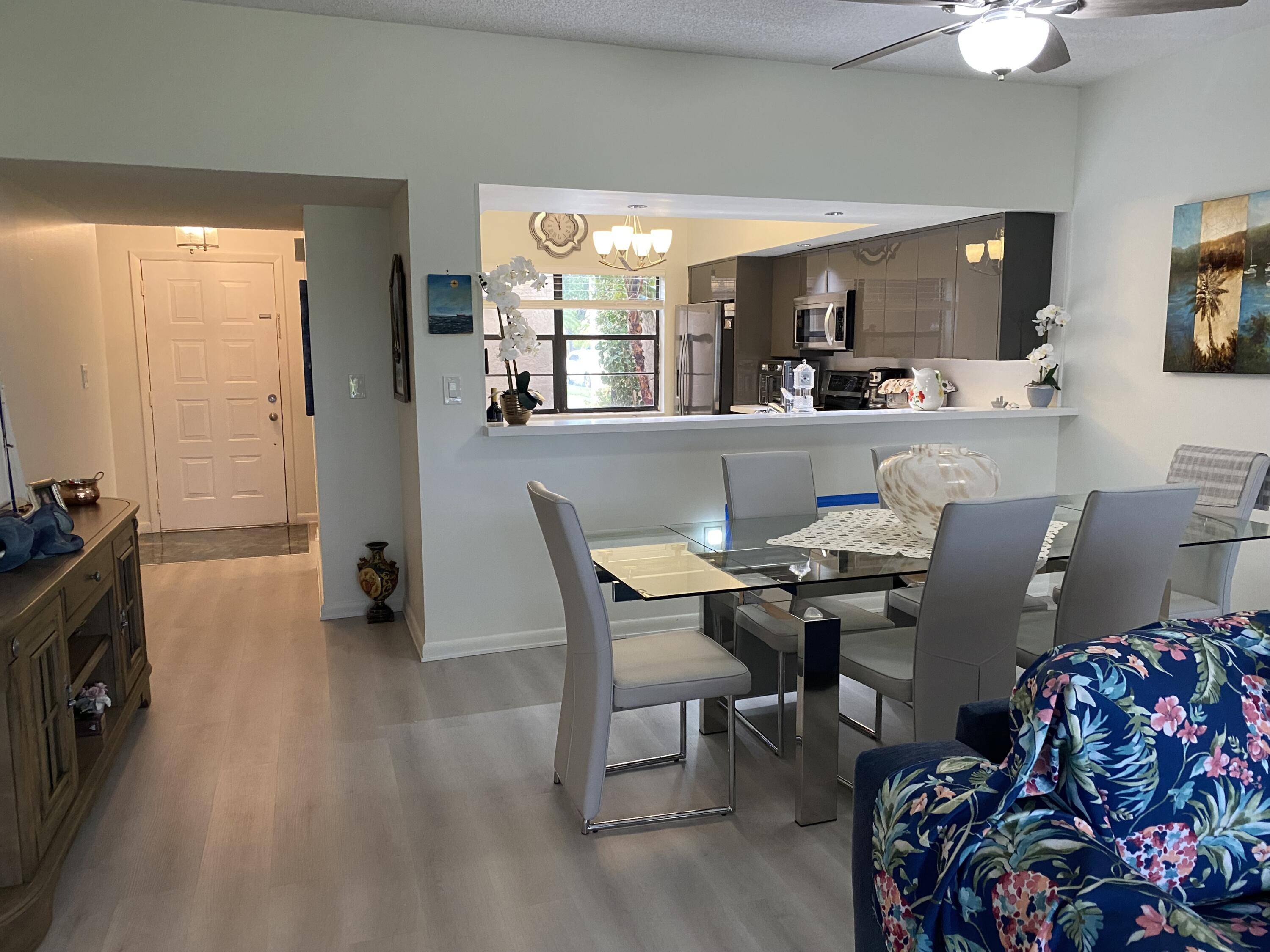 Boca Raton, FL 33433,6638 Villa Sonrisa DR #612